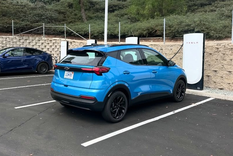 Chevrolet Bolt 2027