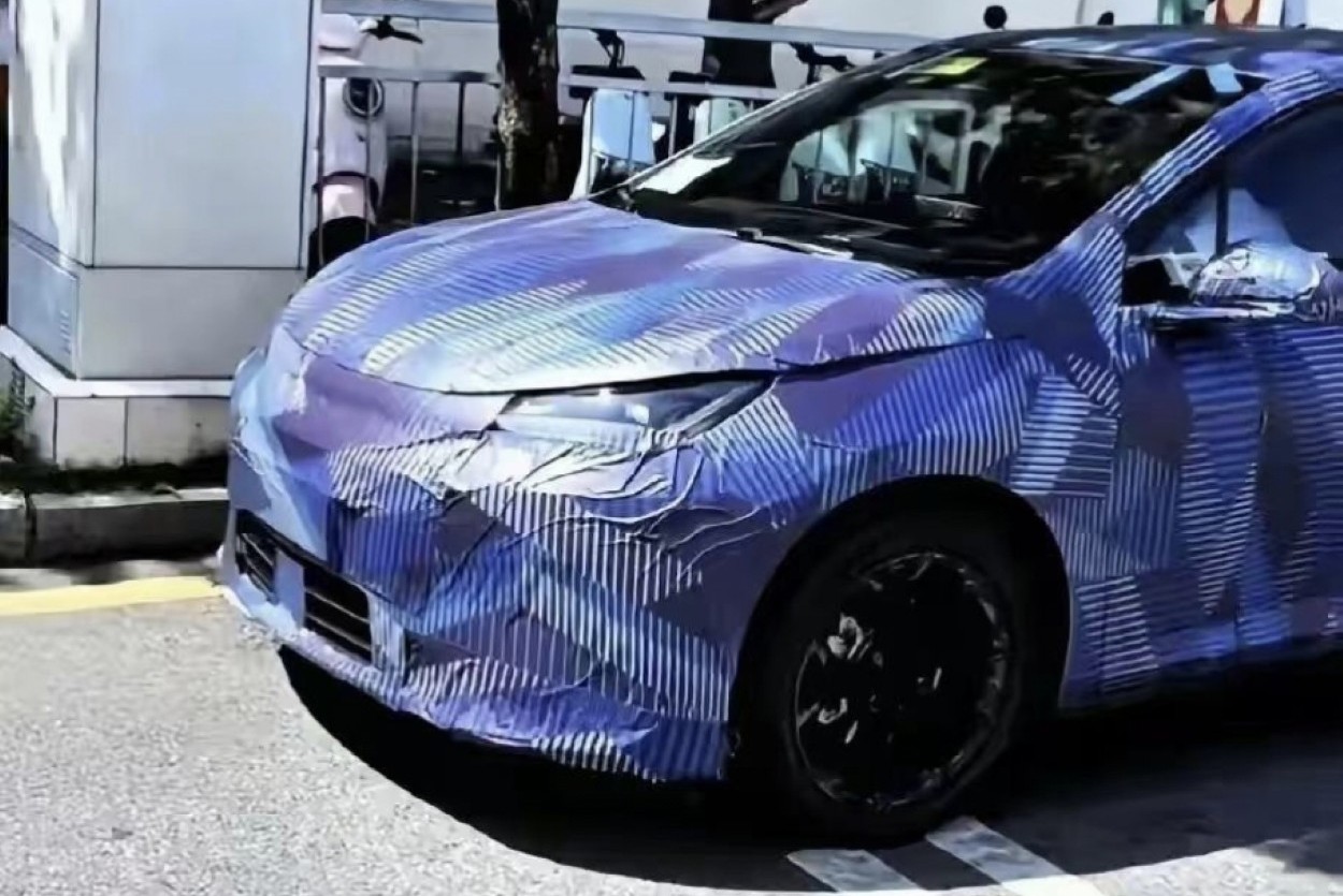 BYD Dolphin 2027