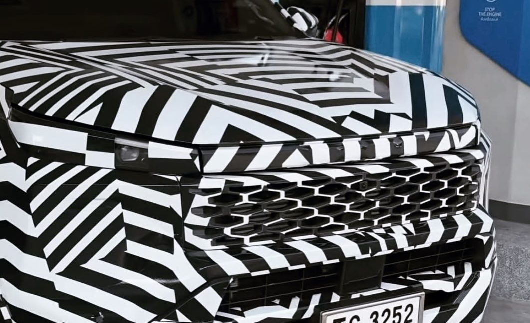 Toyota Hilux 2027 em testes