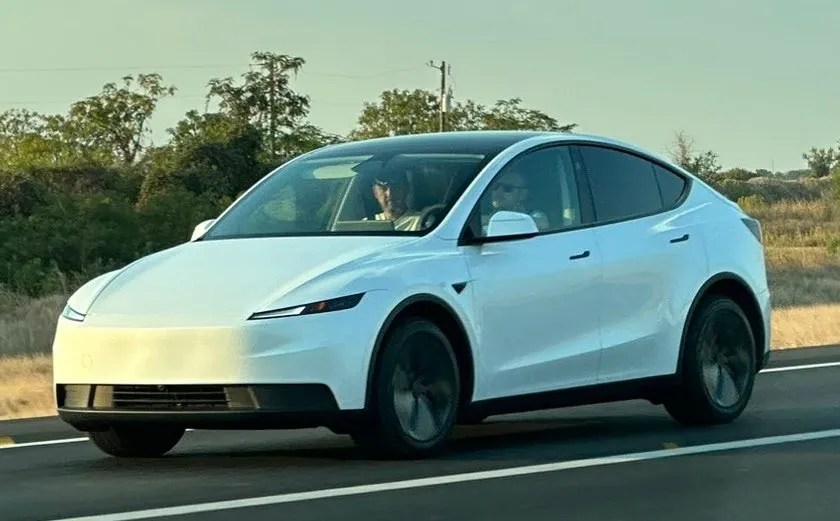 Tesla Model Y Standard será versão tão básica quanto os carros brasileiros