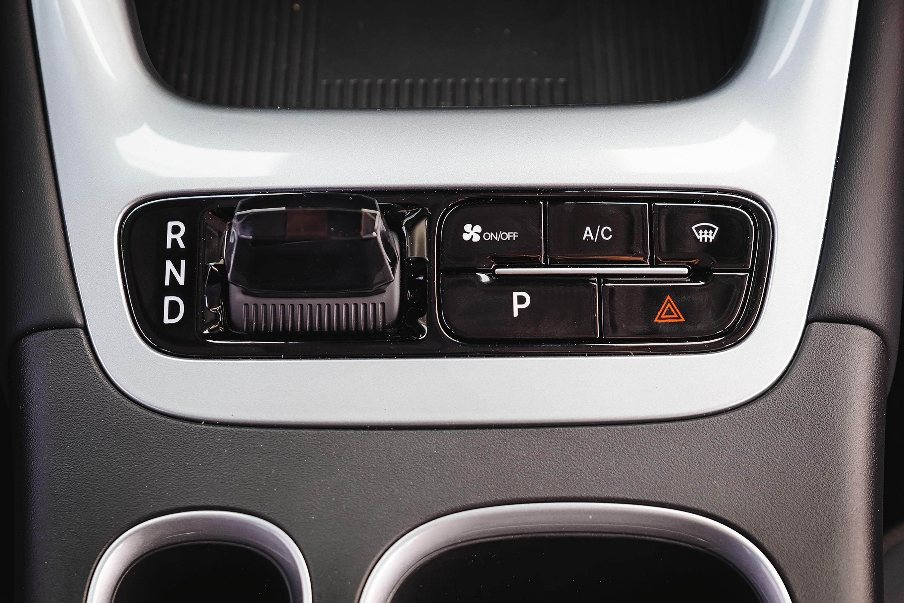 teste comparativo | GEELY EX2 x BYD DOLPHIN