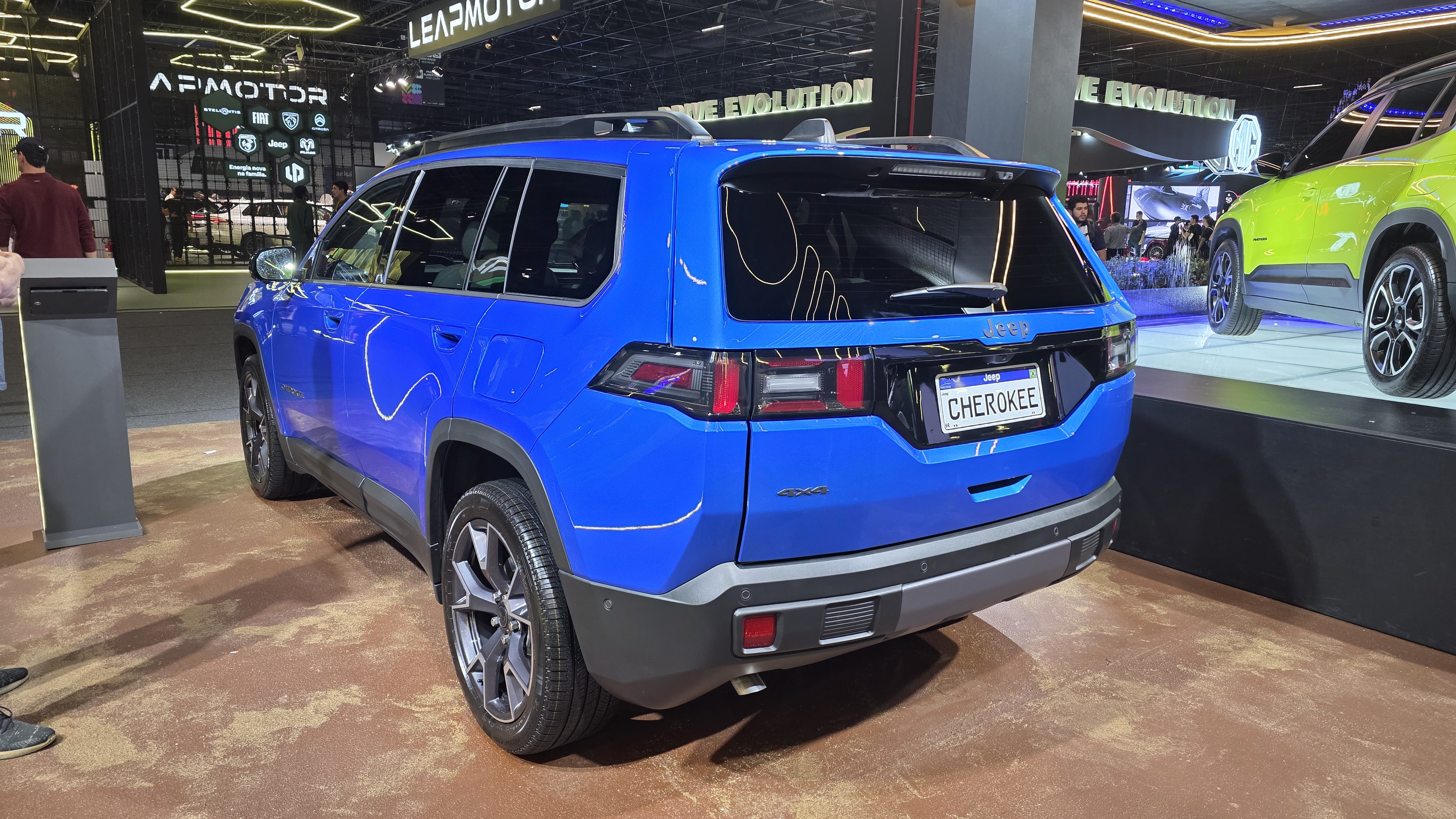 Jeep Cherokee híbrido