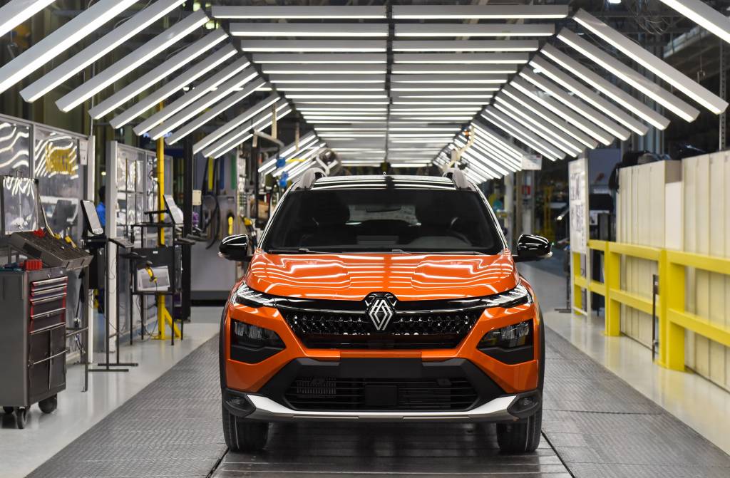 Renault e Geely unem-se para fabricar dois carros no Brasil em 2026