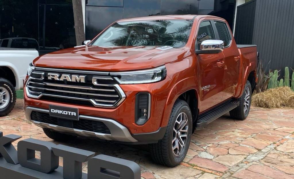 Ram Dakota 2026 terá duas versões para brigar com Hilux e Ranger; veja detalhes