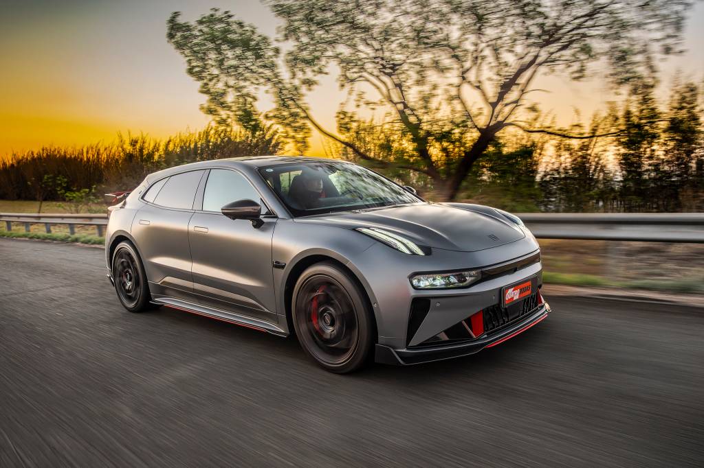 China quer limitar o tempo de 0 a 100 km/h dos carros; entenda