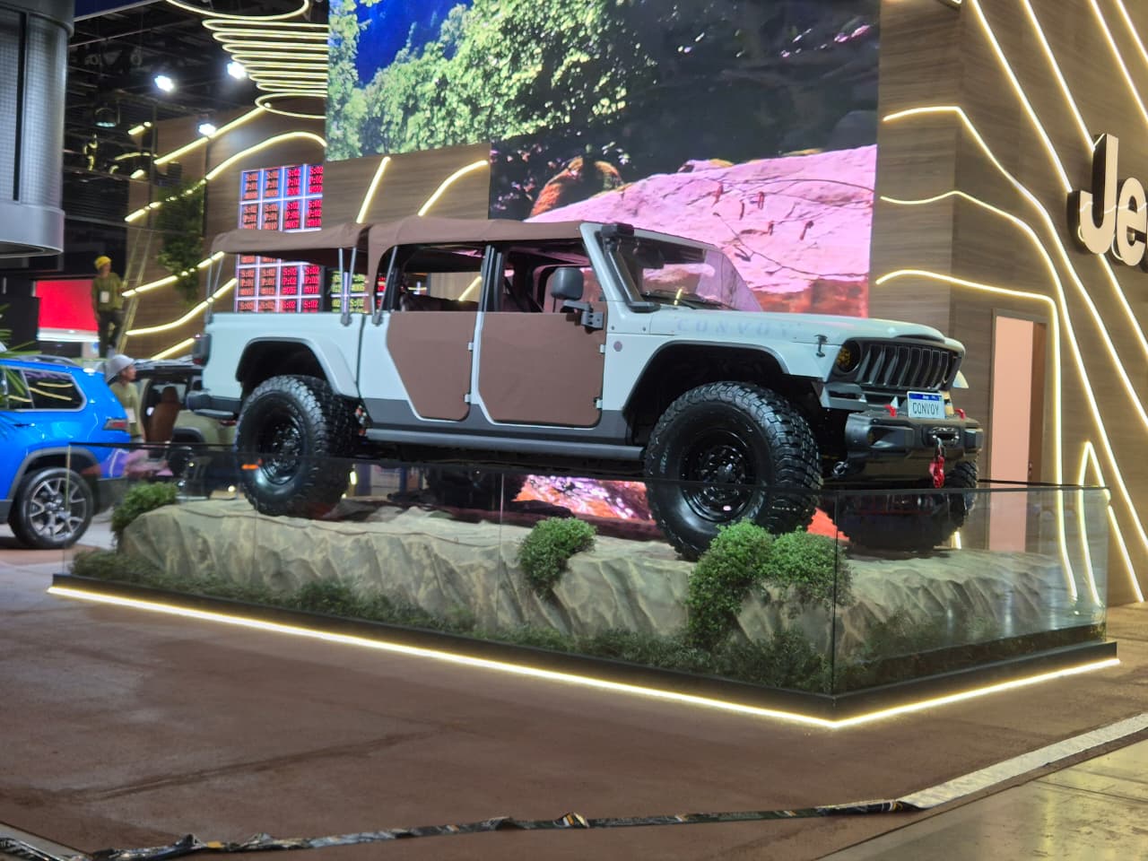 Jeep Gladiator Convoy