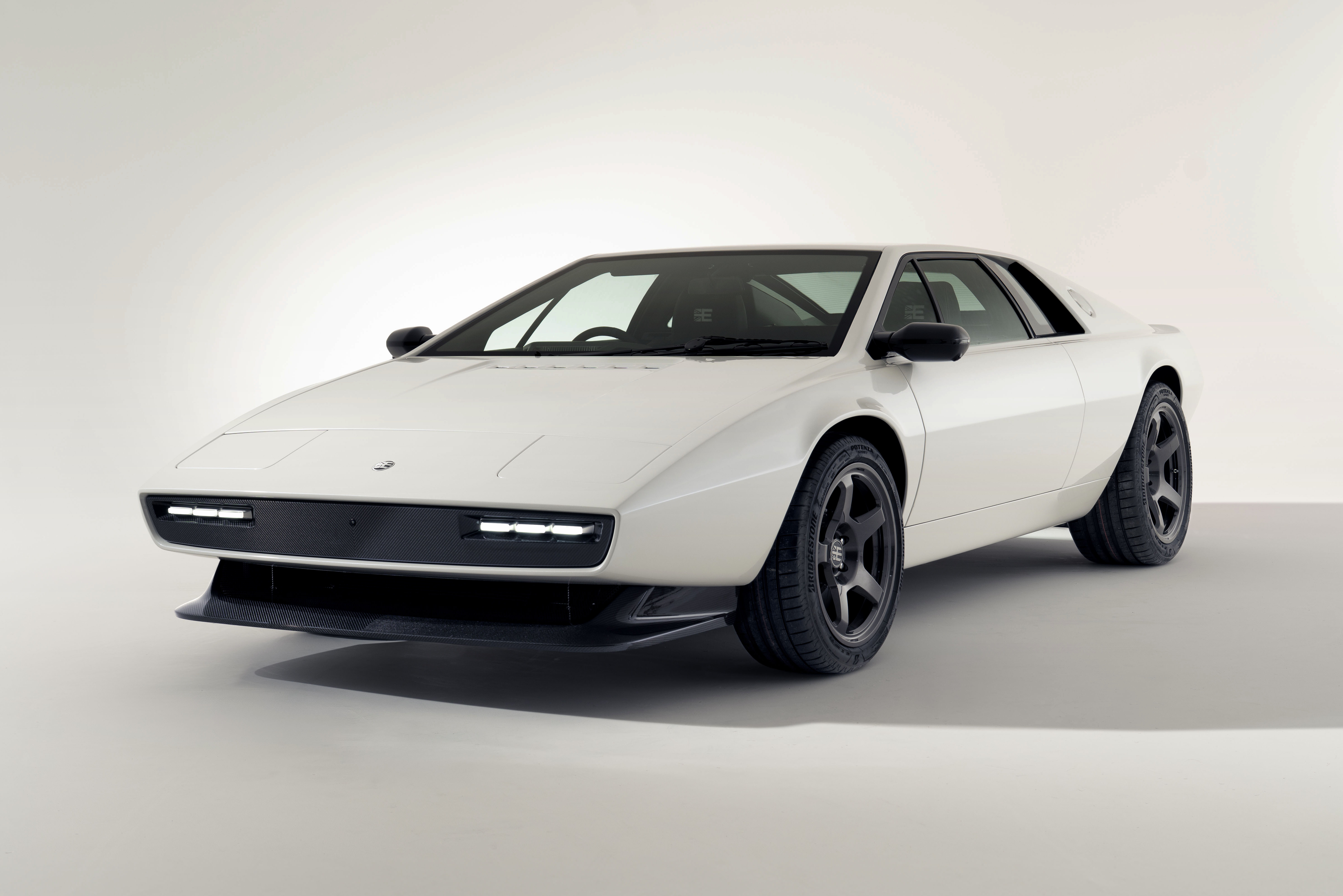 Detalhe da roda e do sistema de freios AP Racing do Encor Series 1 2026