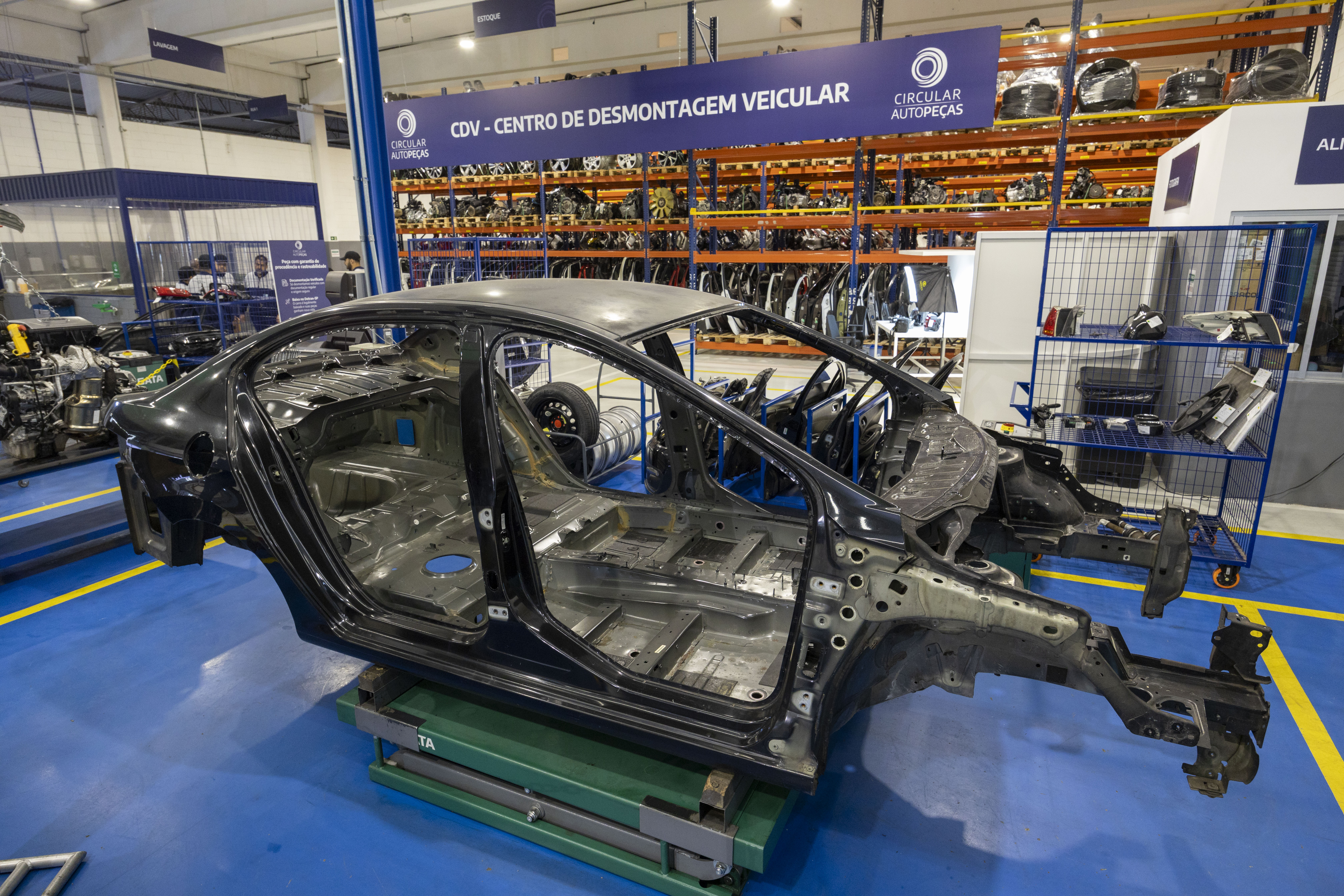 Centro de desmontagem veicular circular autopeças