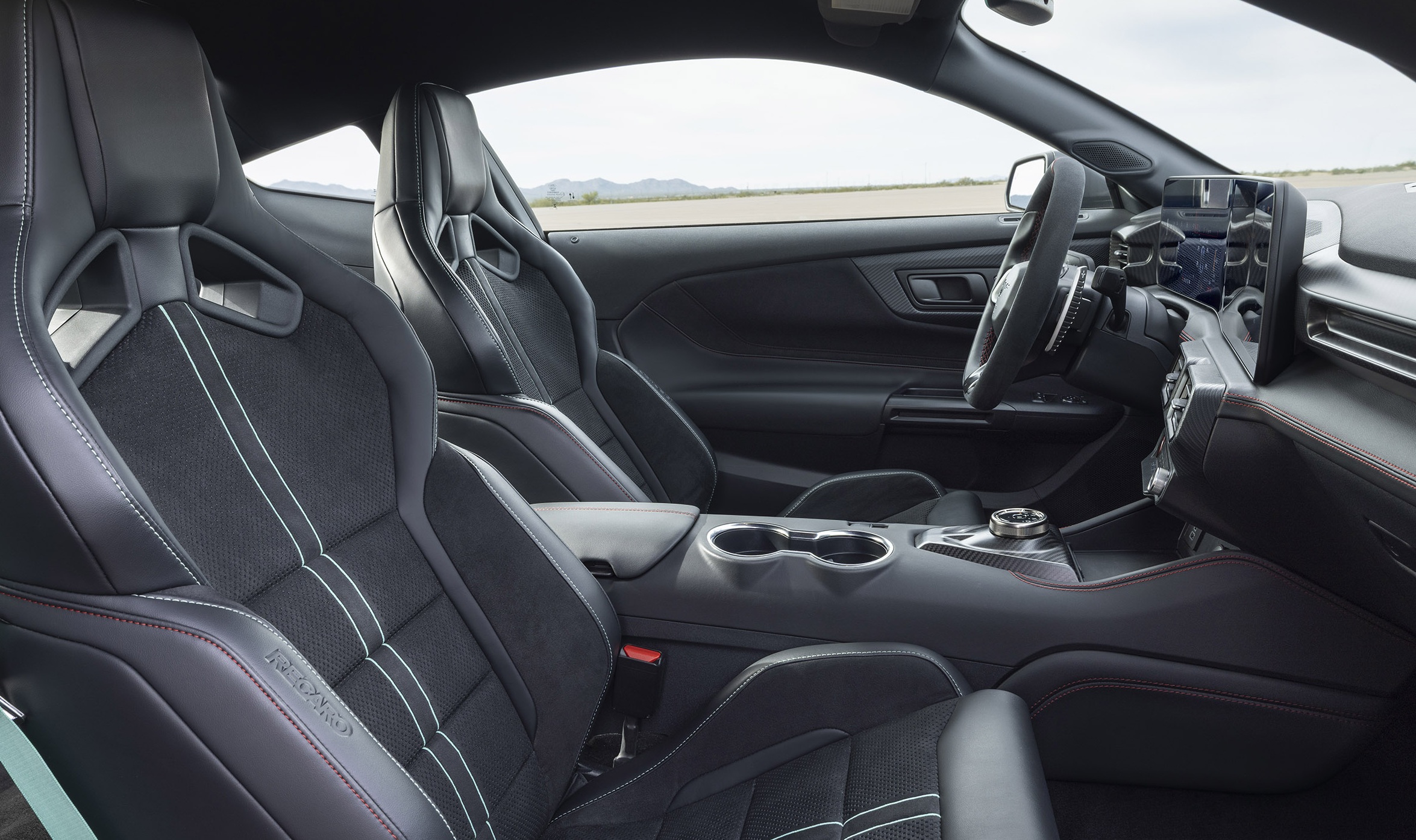 Mustang Dark Horse SC