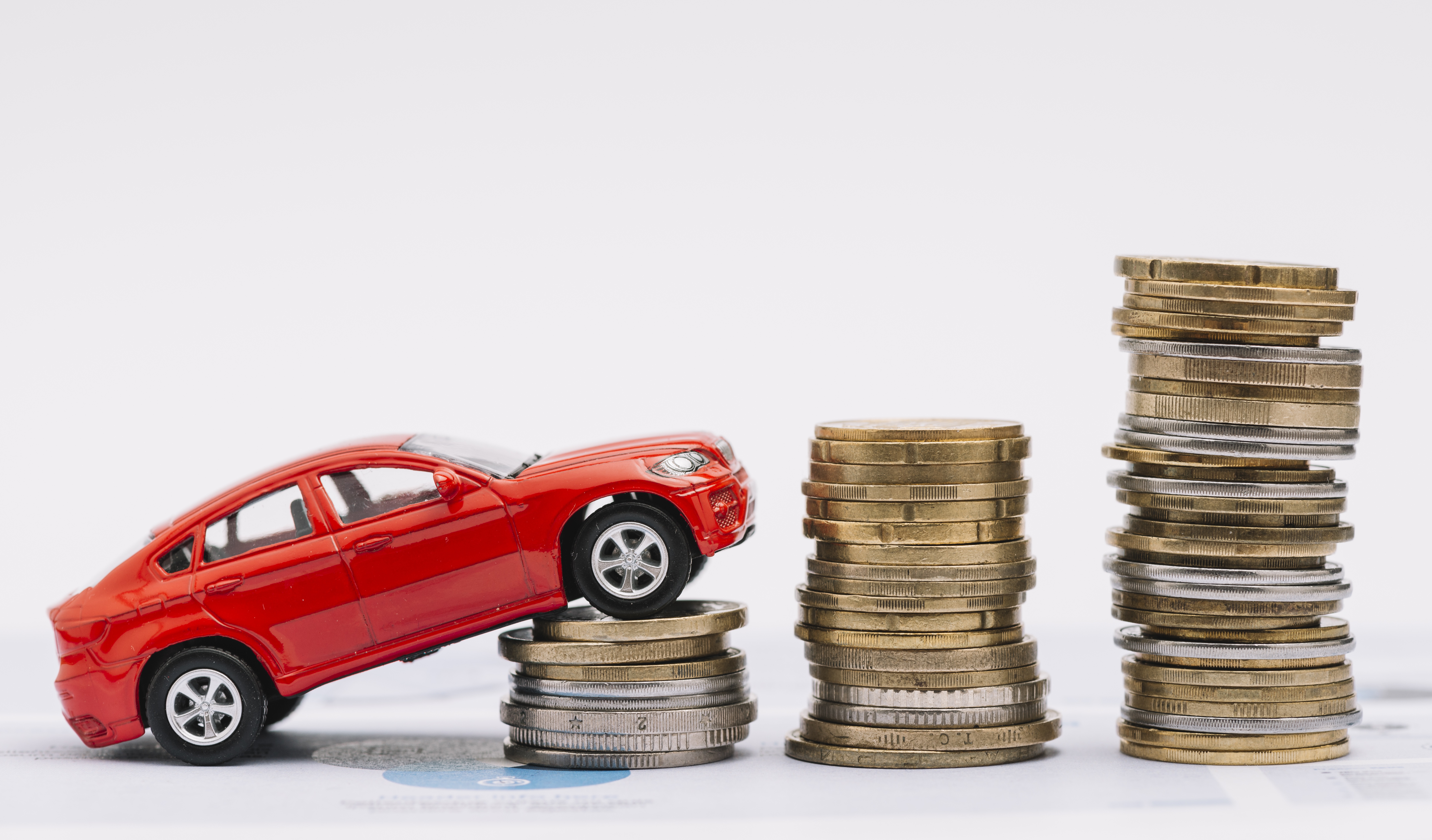 Pagamento do IPVA pelo cartão de crédito pode representar um alívio no bolso no começo do ano, mas com ele estão os juros do serviço