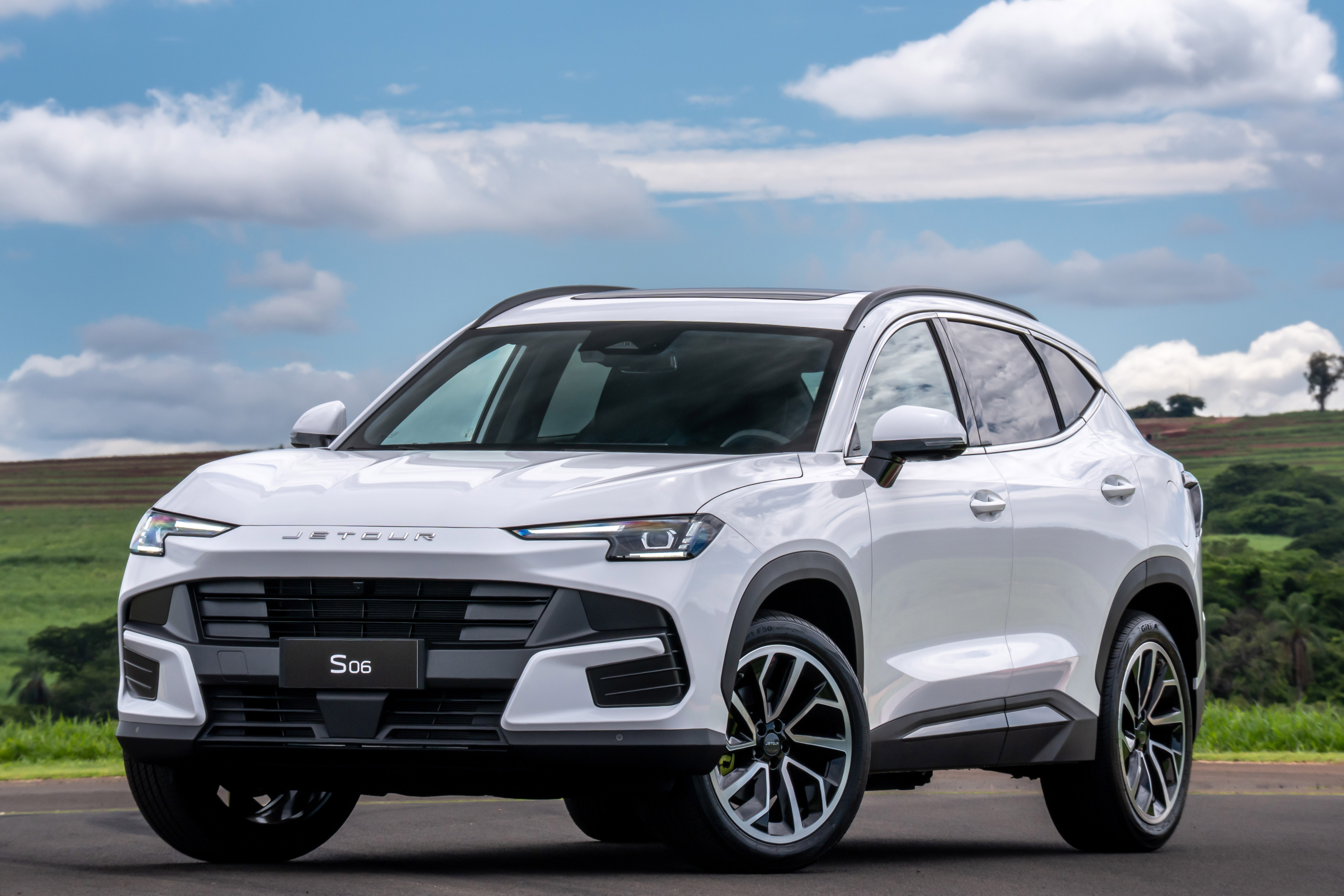 Jetour S06