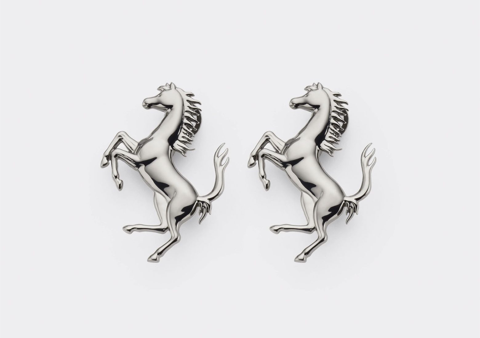Brincos Ferrari