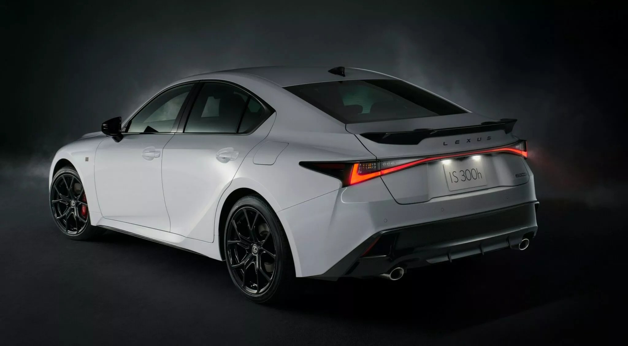 Lexus IS 300h 2026