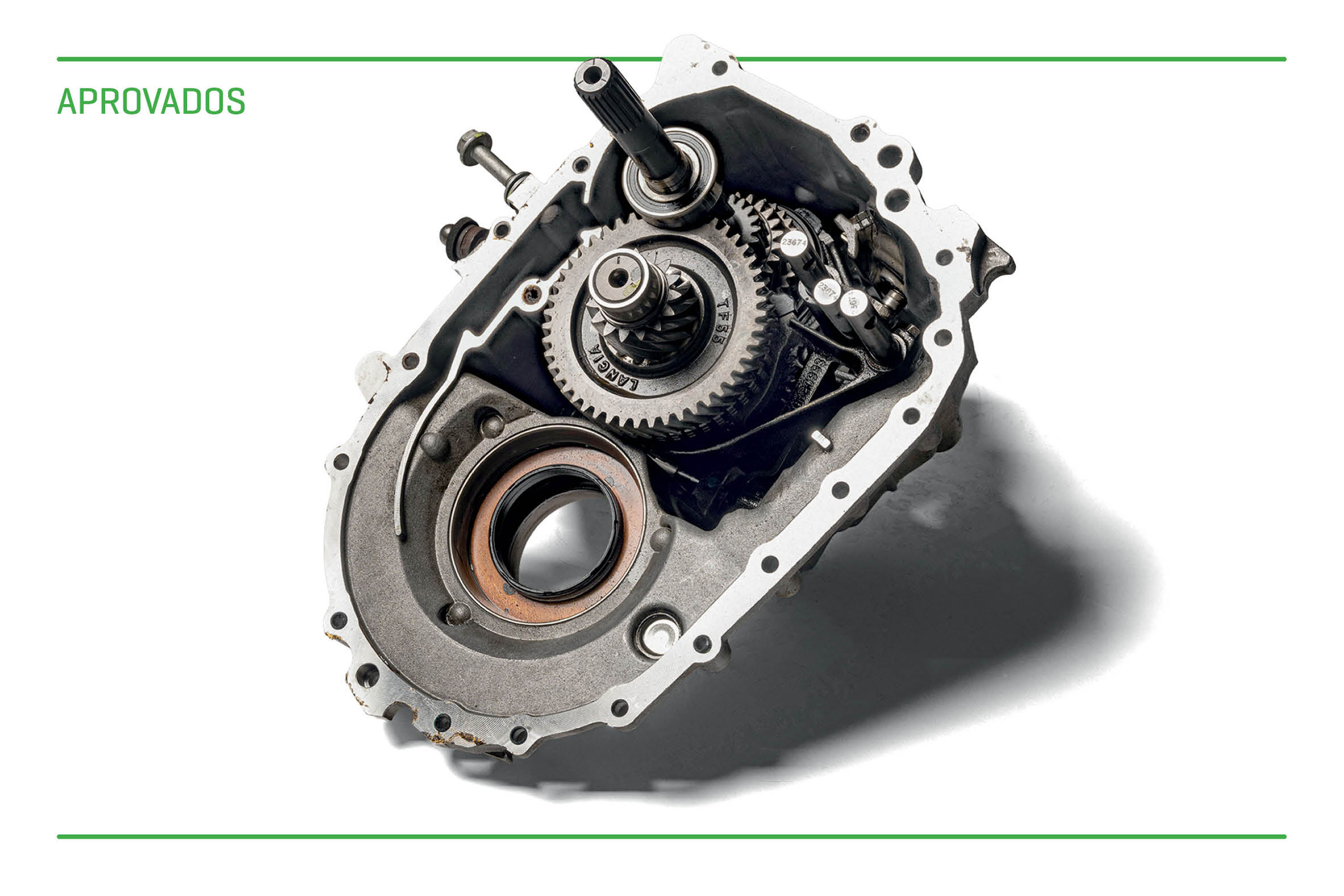 CâMBIO Apesar da dificuldade em alguns engates, o bom e velho câmbio manual de cinco marchas de origem Fiat teve pouquíssimo desgaste ao longo dos 100.000 km.