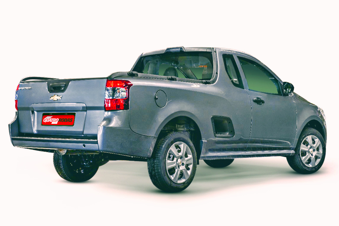 Interior da Montana LS, modelo 2011 da Chevrolet, durante teste da revista Quatro Rodas.