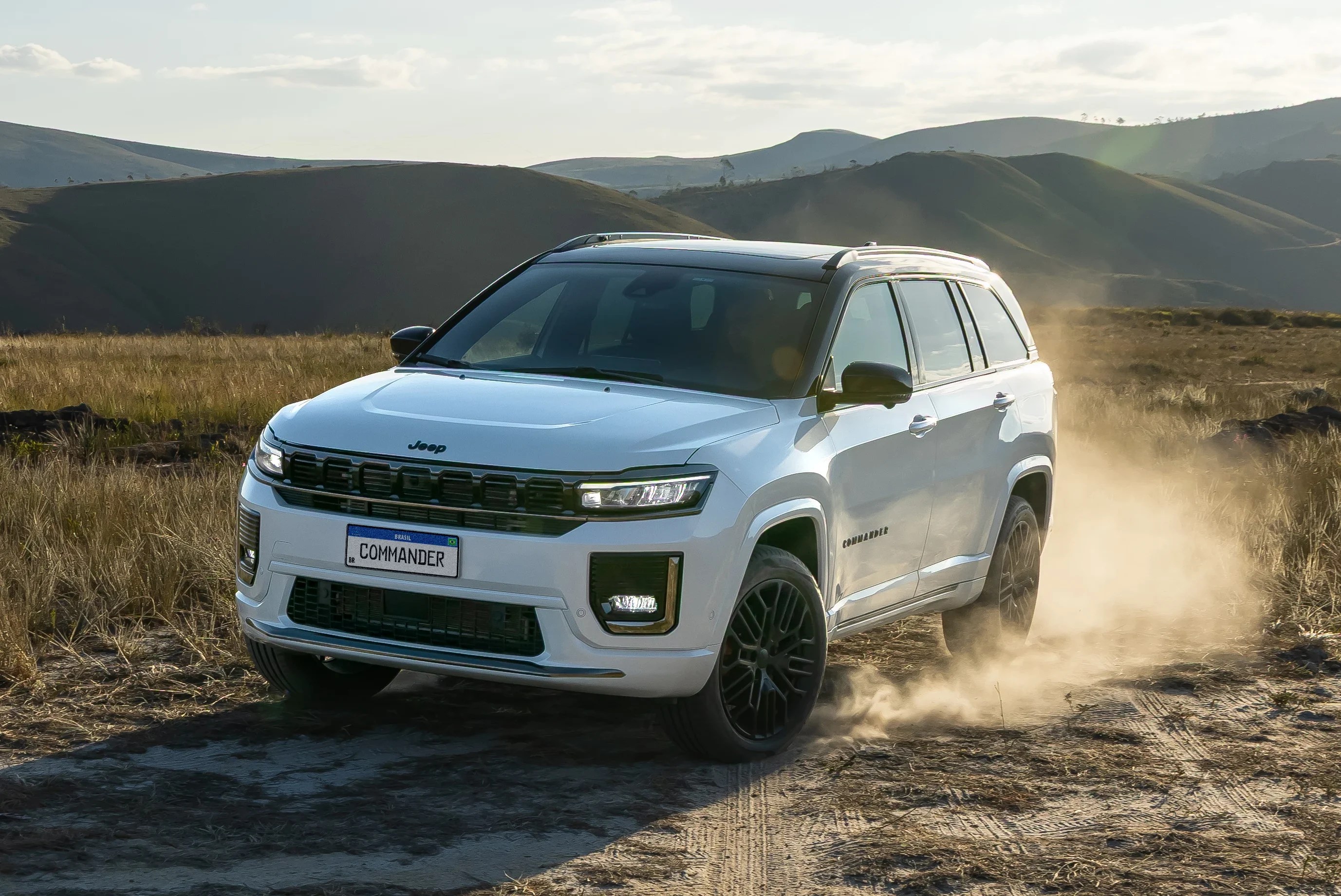 Jeep Commander Blackhawk 2027