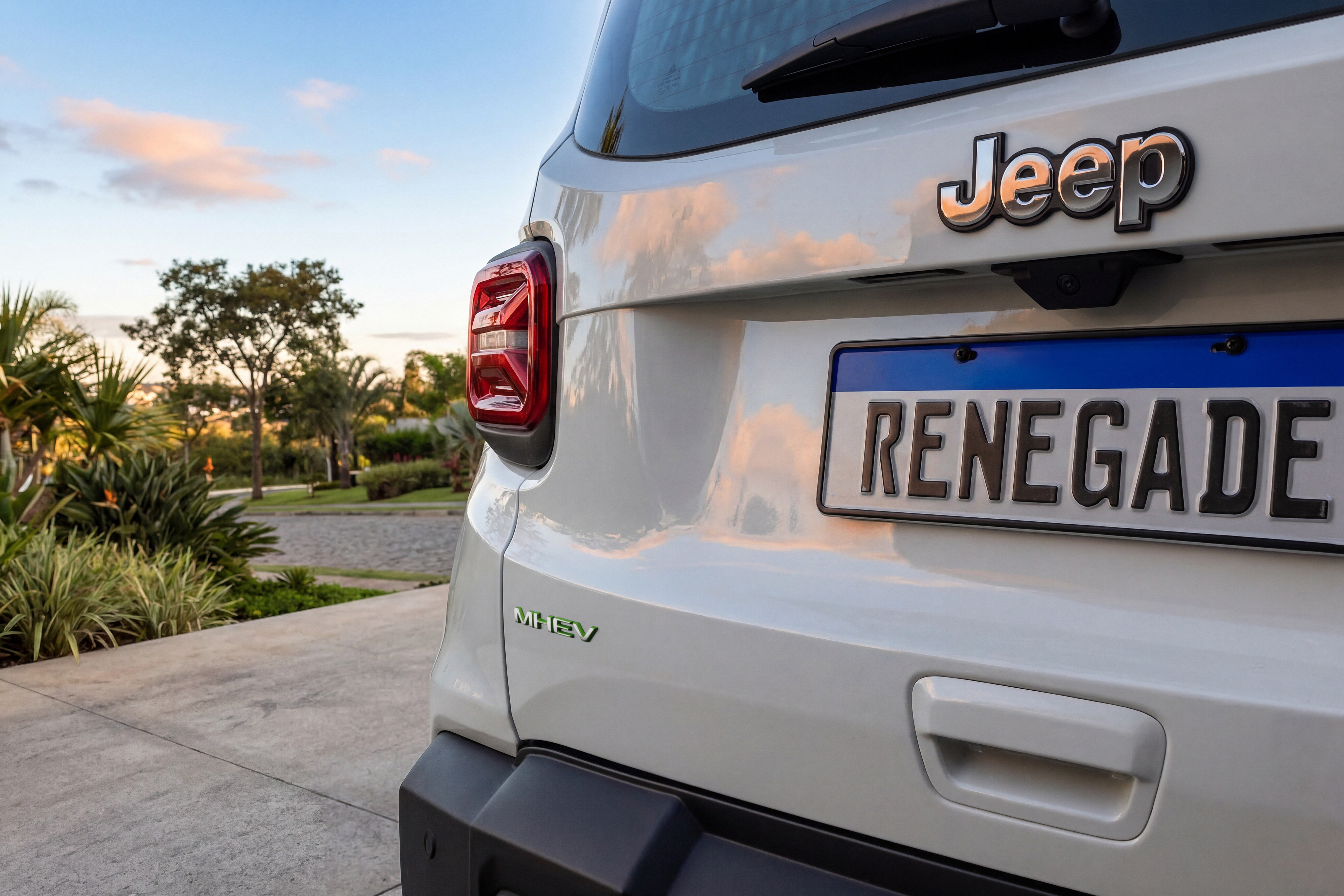 Jeep Renegade MHEV 2027 é muito mais econômico que o normal? Veja comparação