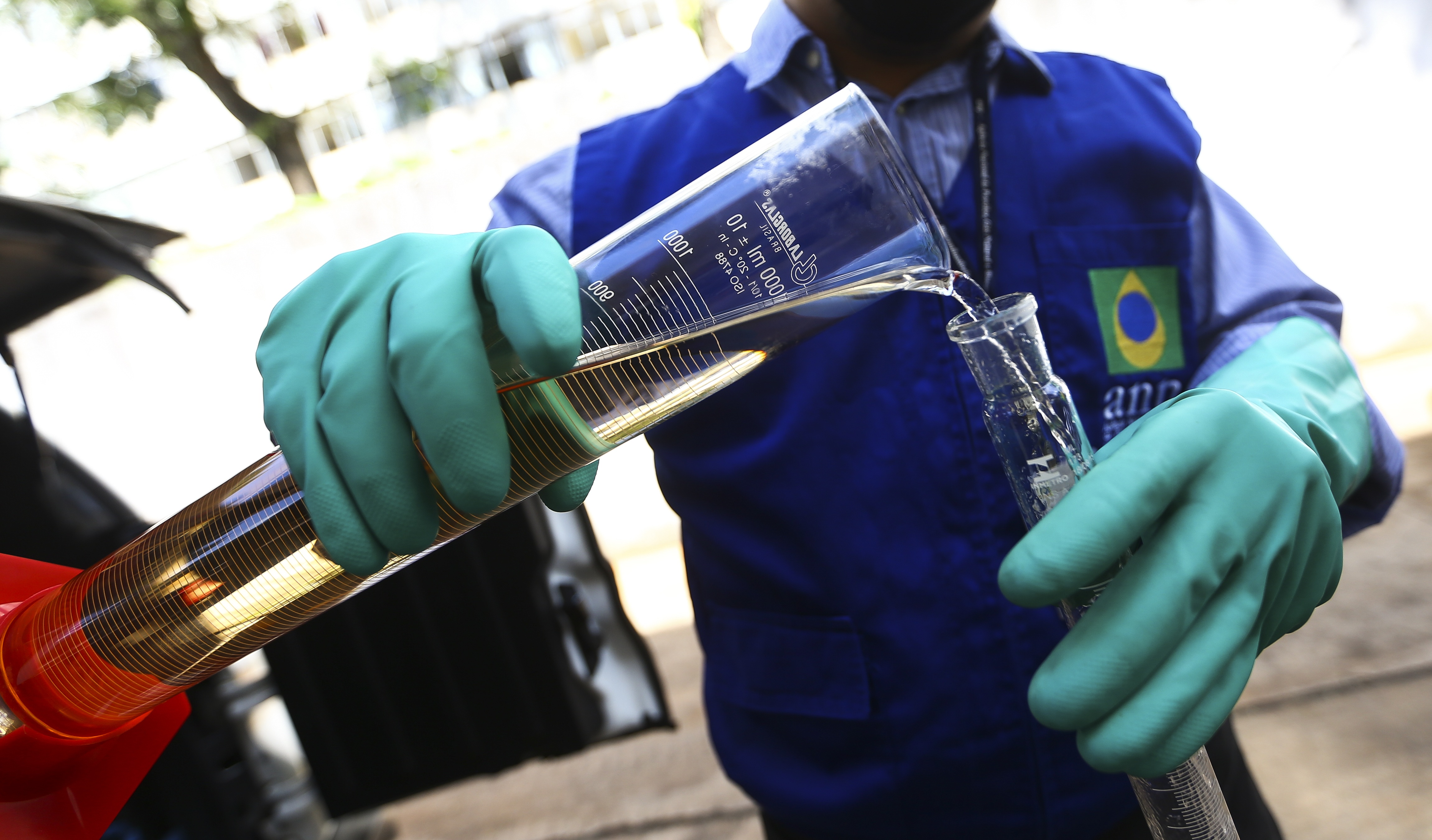 Fiscalização de revendedores de combustíveis