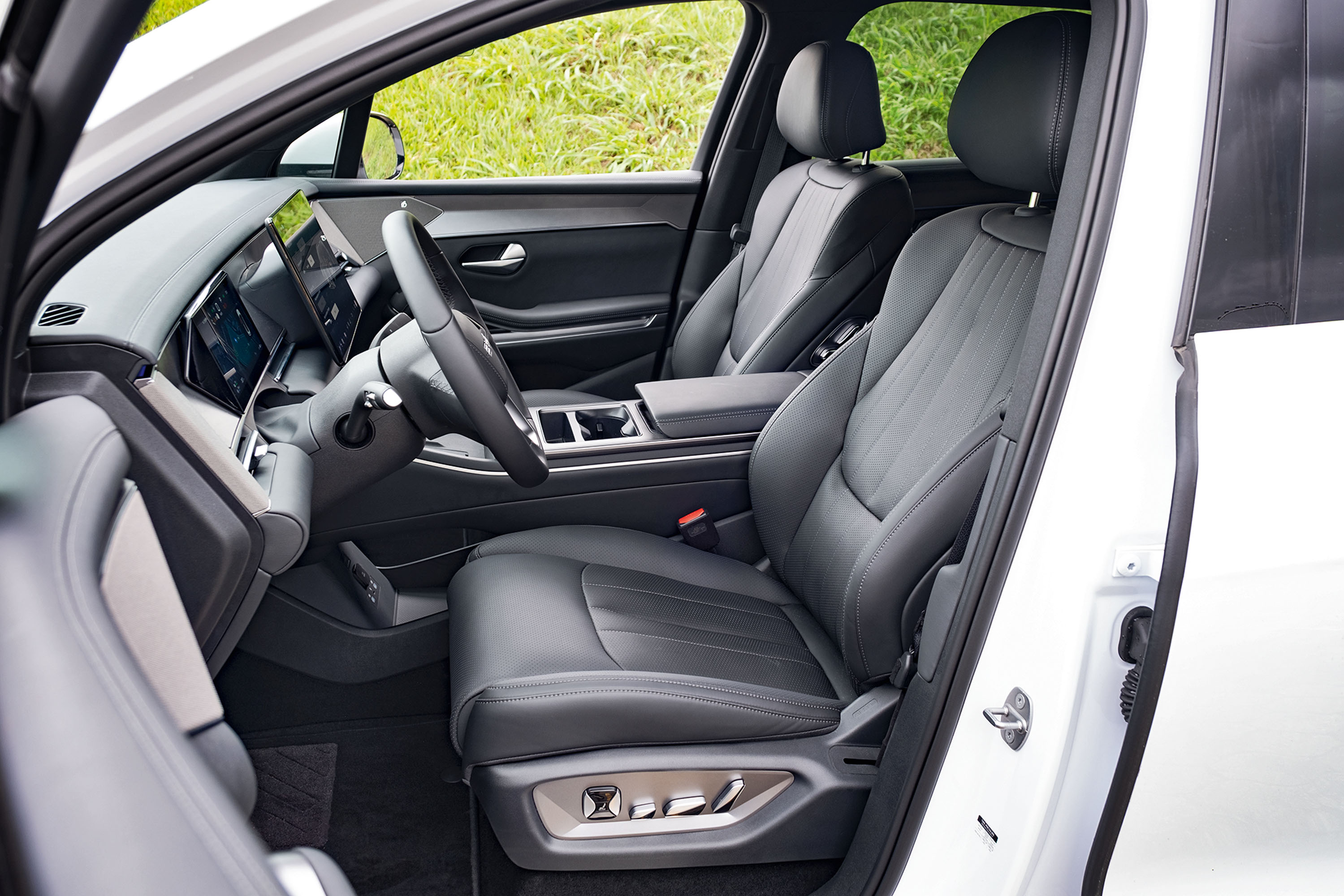 comparativo | byd atto 8 x gwm wey 07