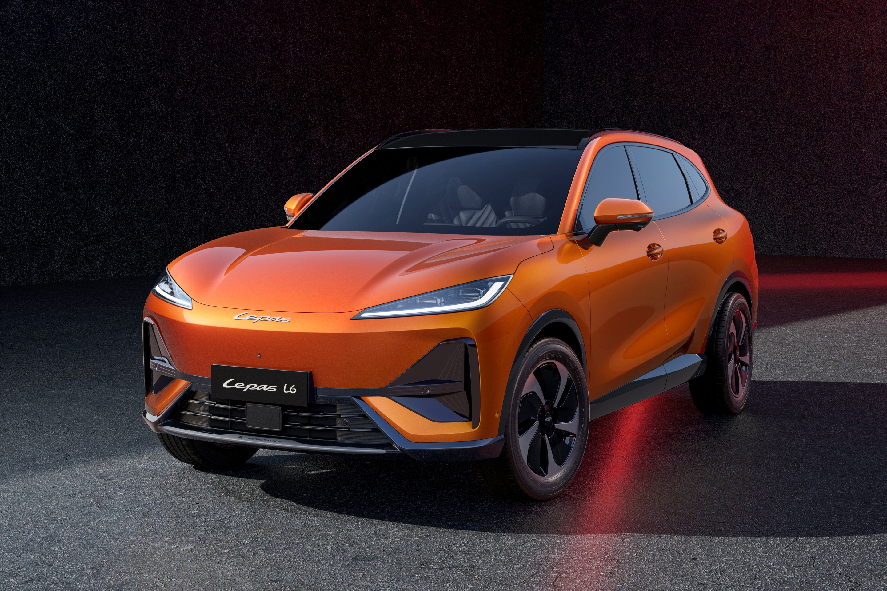 Lepas L6 é o primeiro carro global de nova marca da Chery que vem ao Brasil