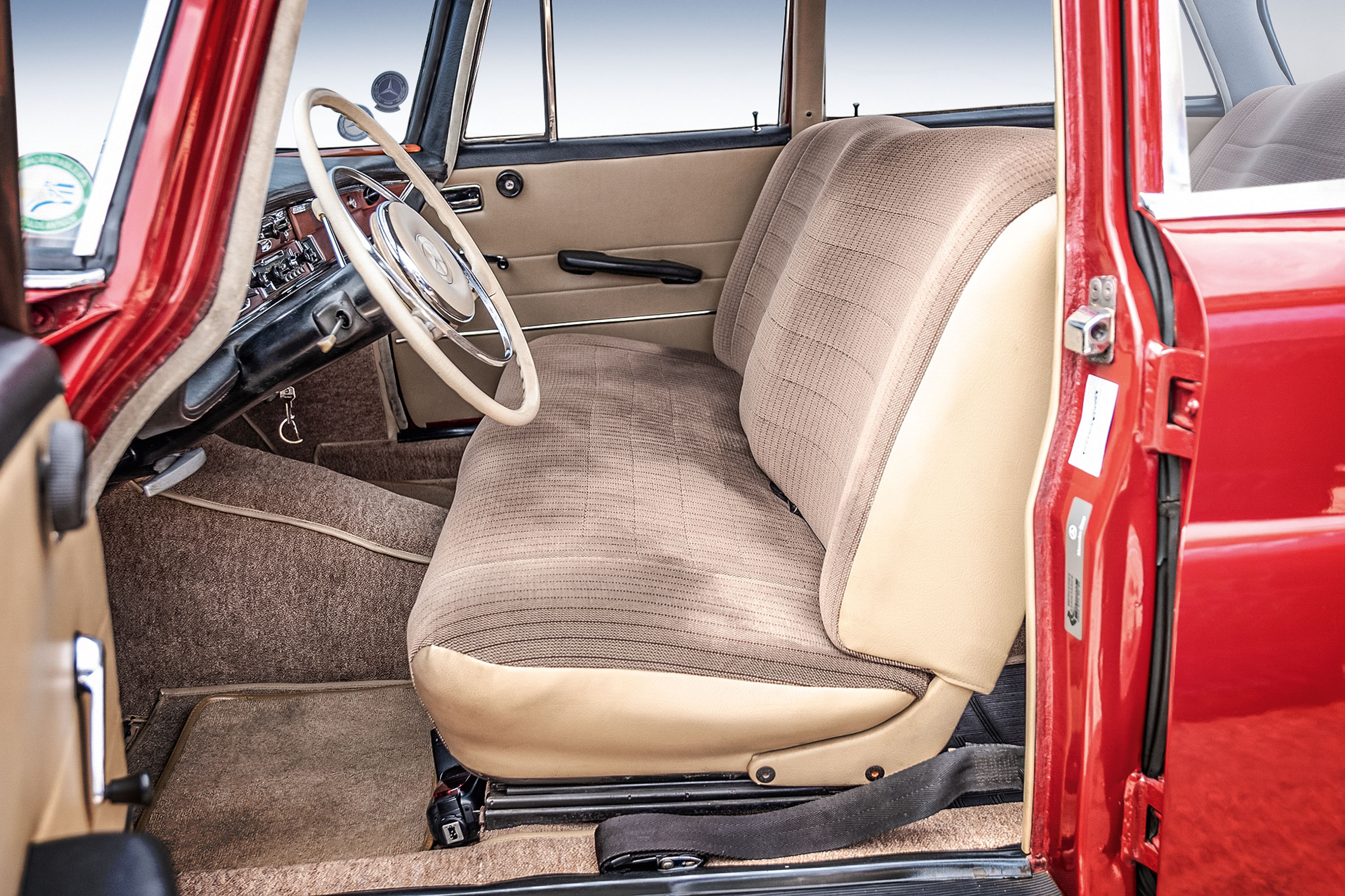 MERCEDES-BENZ W110/W111/W112 (HECKFLOSSE)