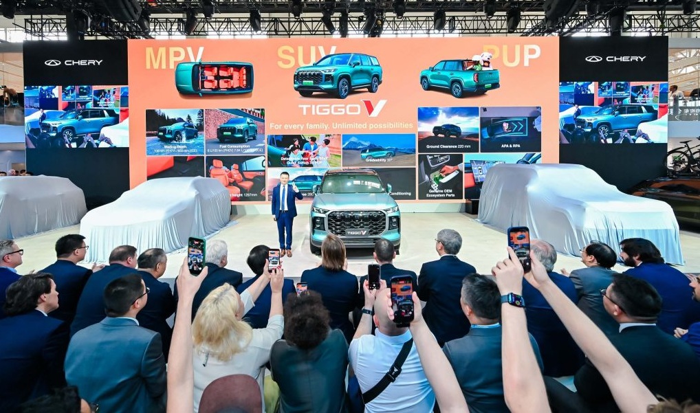 SUV, picape ou minivan: o que é o Chery Tiggo V, afinal?