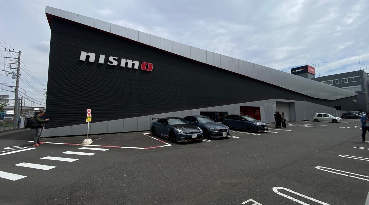 Sede da Nismo tem fila de espera de 3 anos para customizar Nissan GT-R