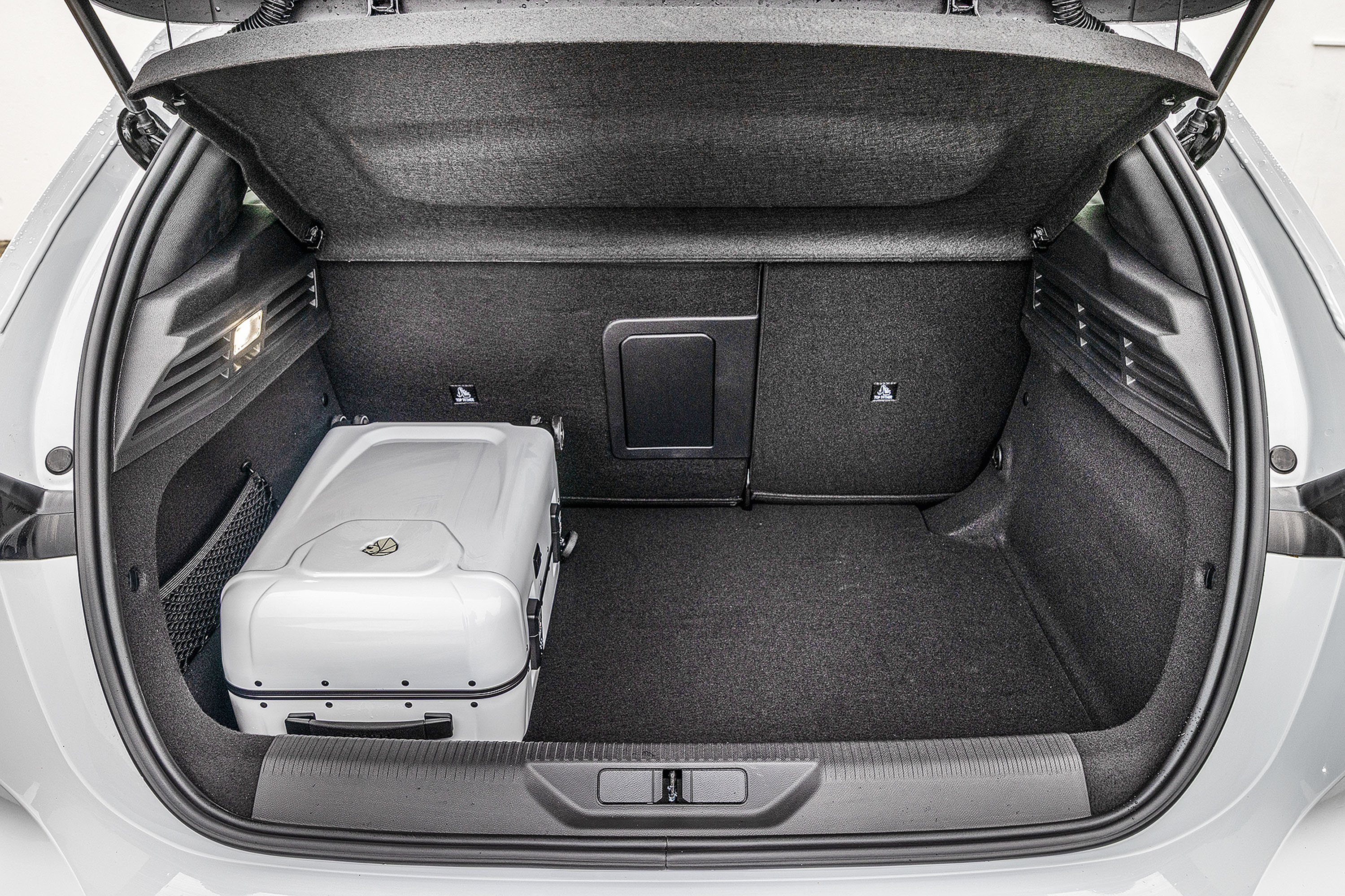 peugeot 308 Hybrid 145
