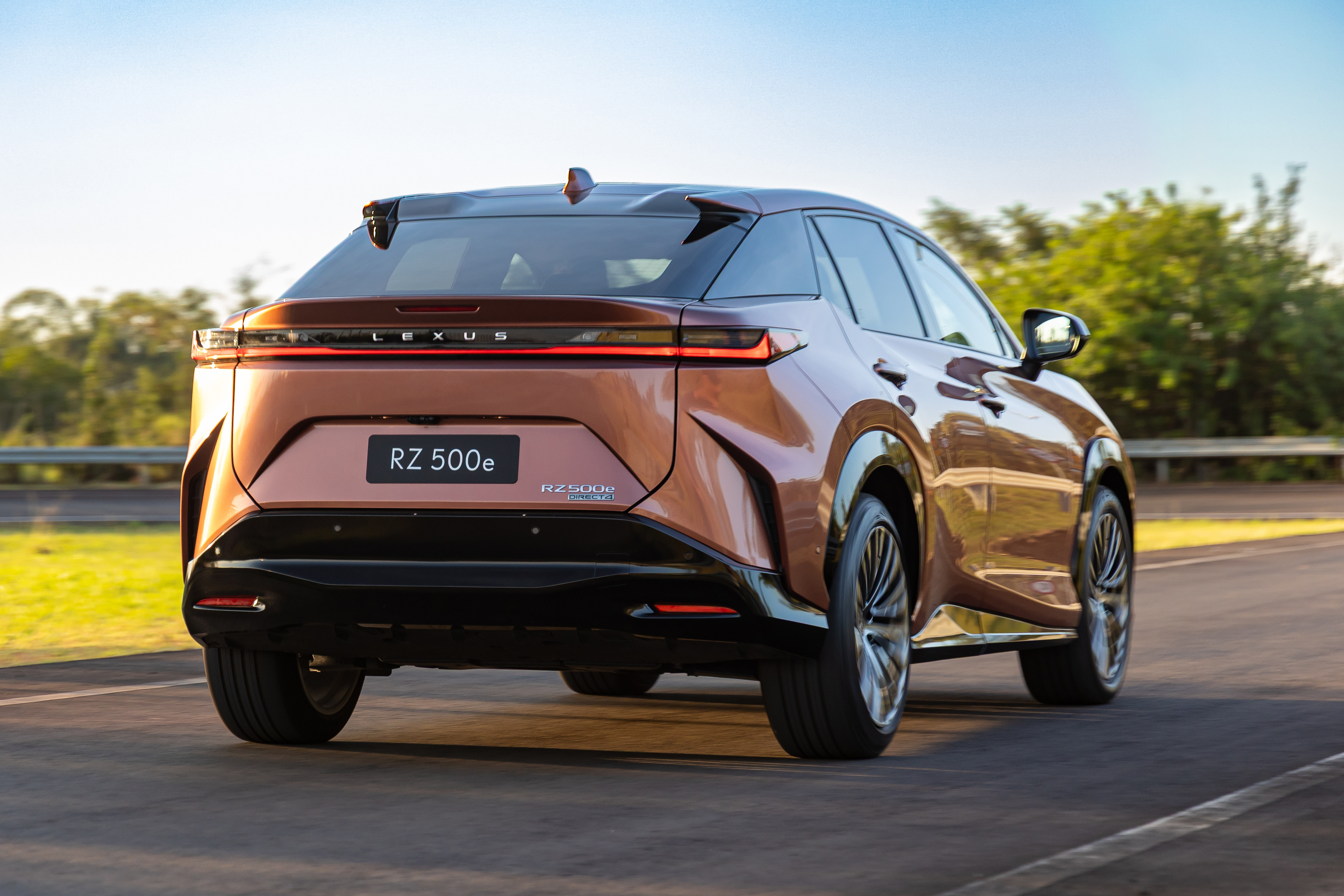 Lexus RZ 500e