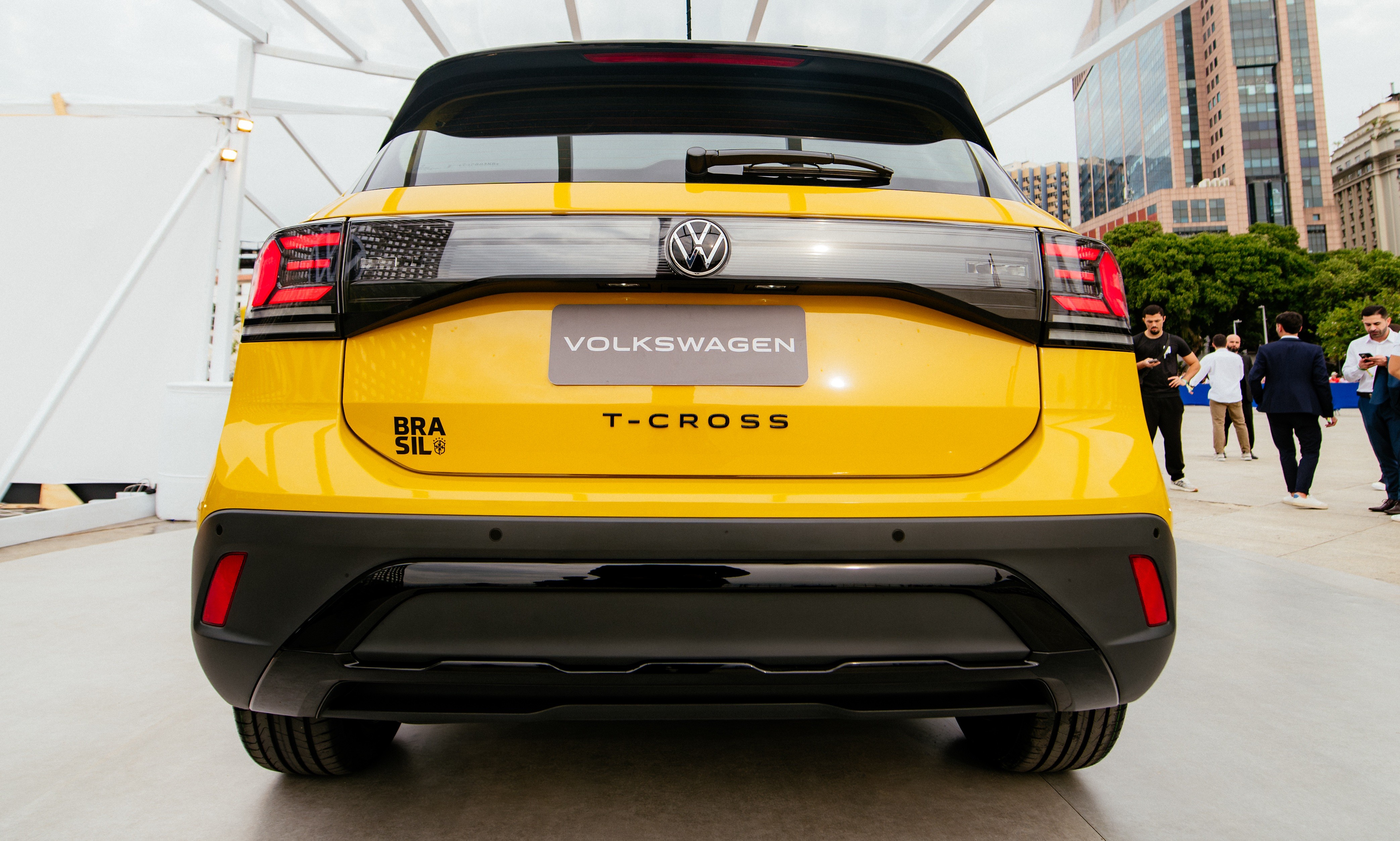 VW T-Cross Canarinho