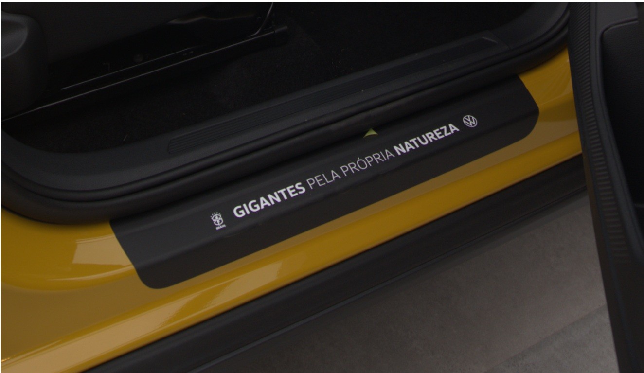 VW T-Cross Canarinho