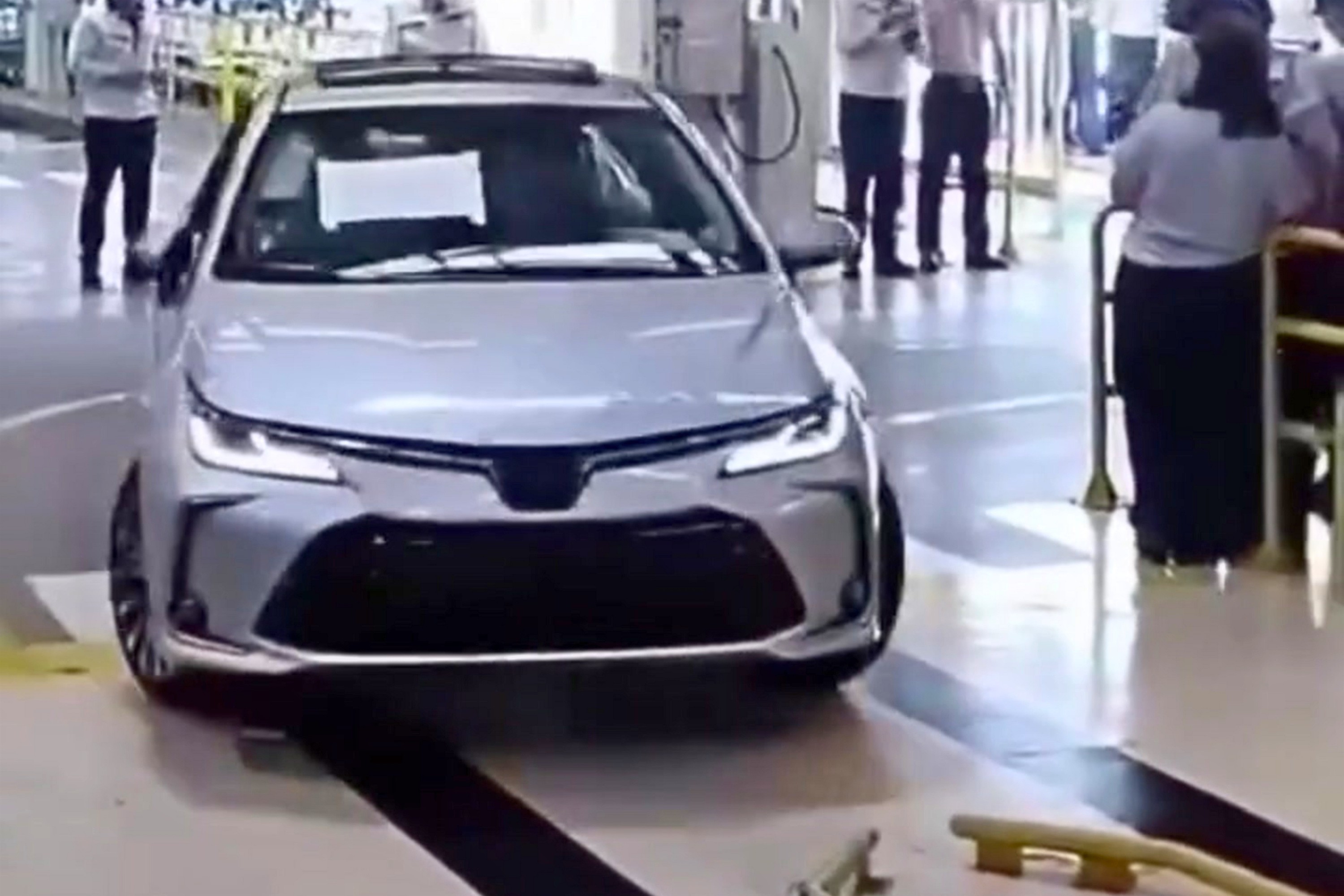 Toyota produz último Corolla em Indaiatuba e faz cerimônia de despedida da fábrica