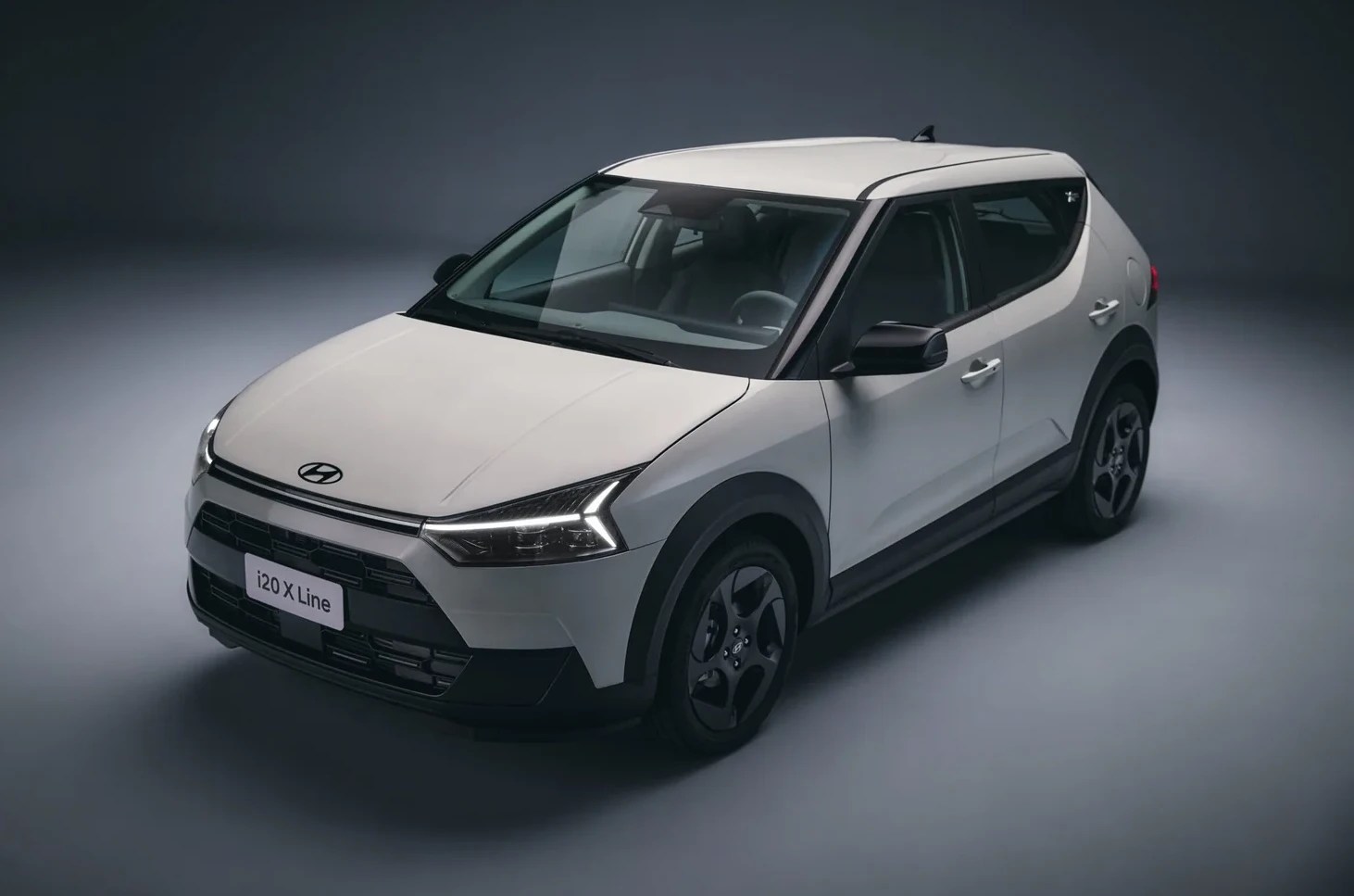 Hyundai i20 X Line cobra R$ 128.990 por visual escurecido e tem produção limitada