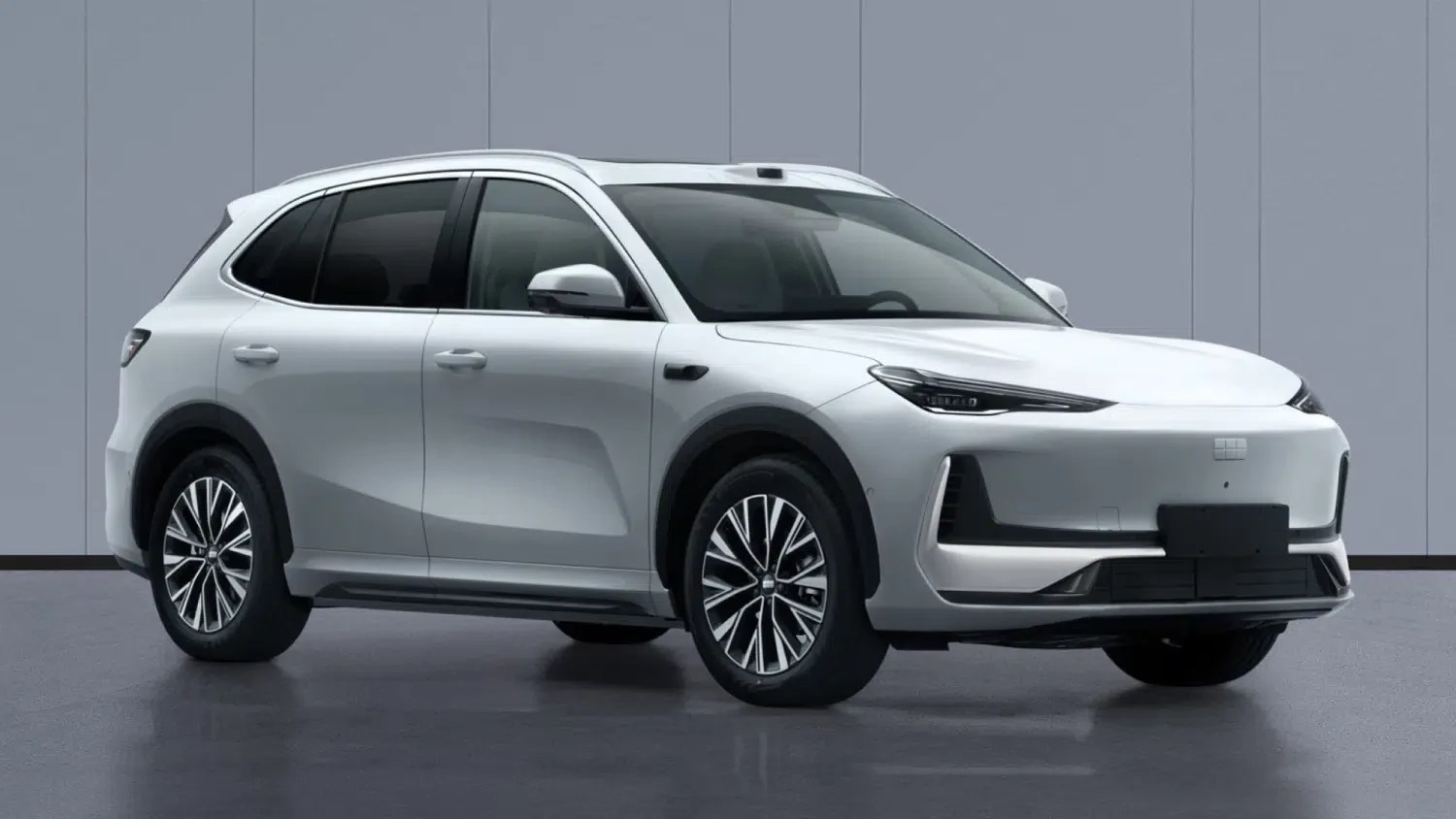 Geely EX5 ganha motor de 333 cv, tração traseira e maçanetas tradicionais na China