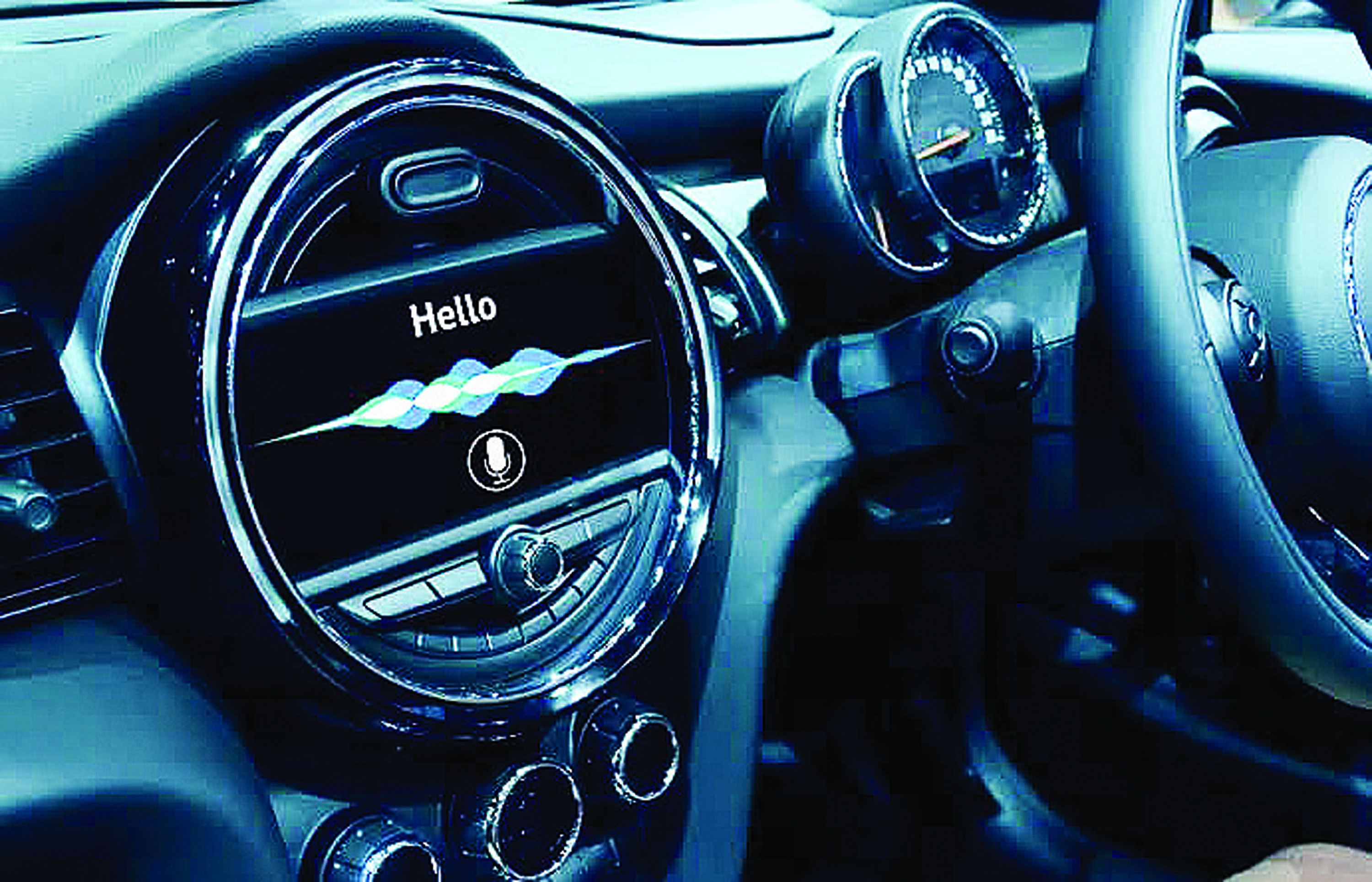 Painel de carro moderno com tela central redonda exibindo Hello, um ícone de microfone e ondas sonoras azuis, indicando um assistente de voz ativo. À direita, parte do volante e do painel de instrumentos com velocímetro.