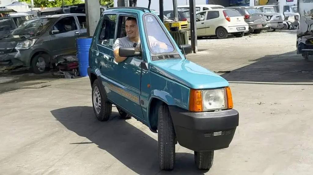 Fiat Panda de 50 cm de largura